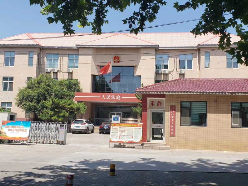 上海法律顧問:強拆時因古董楠木床還未搬出發生沖突，村民稱多人將其打傷